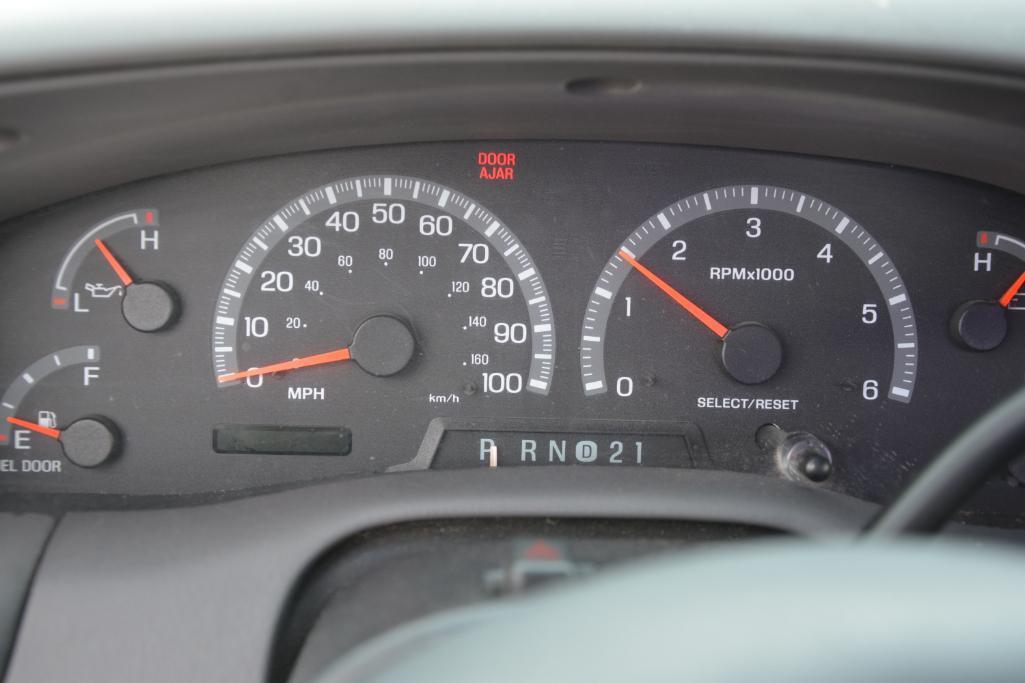 2001 Ford F-150 XLT pickup