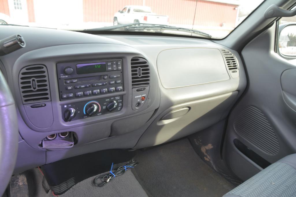 2001 Ford F-150 XLT pickup