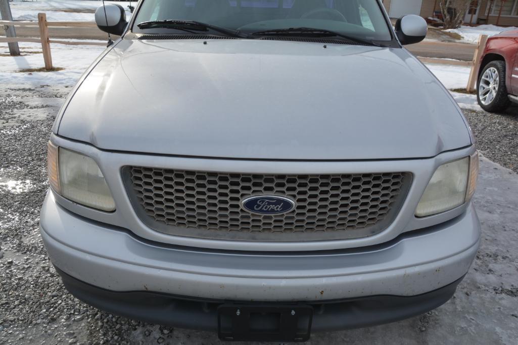 2001 Ford F-150 XLT pickup