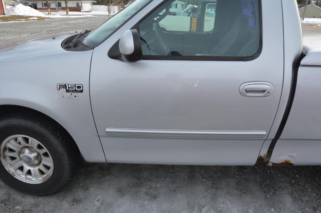 2001 Ford F-150 XLT pickup