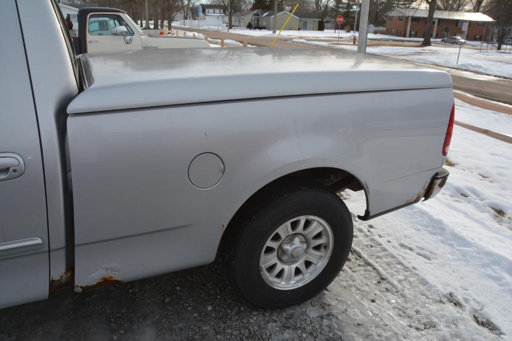 2001 Ford F-150 XLT pickup