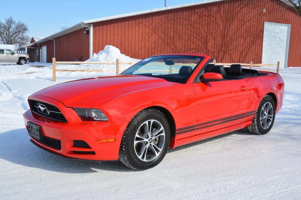 2014 Ford Mustang Convertible