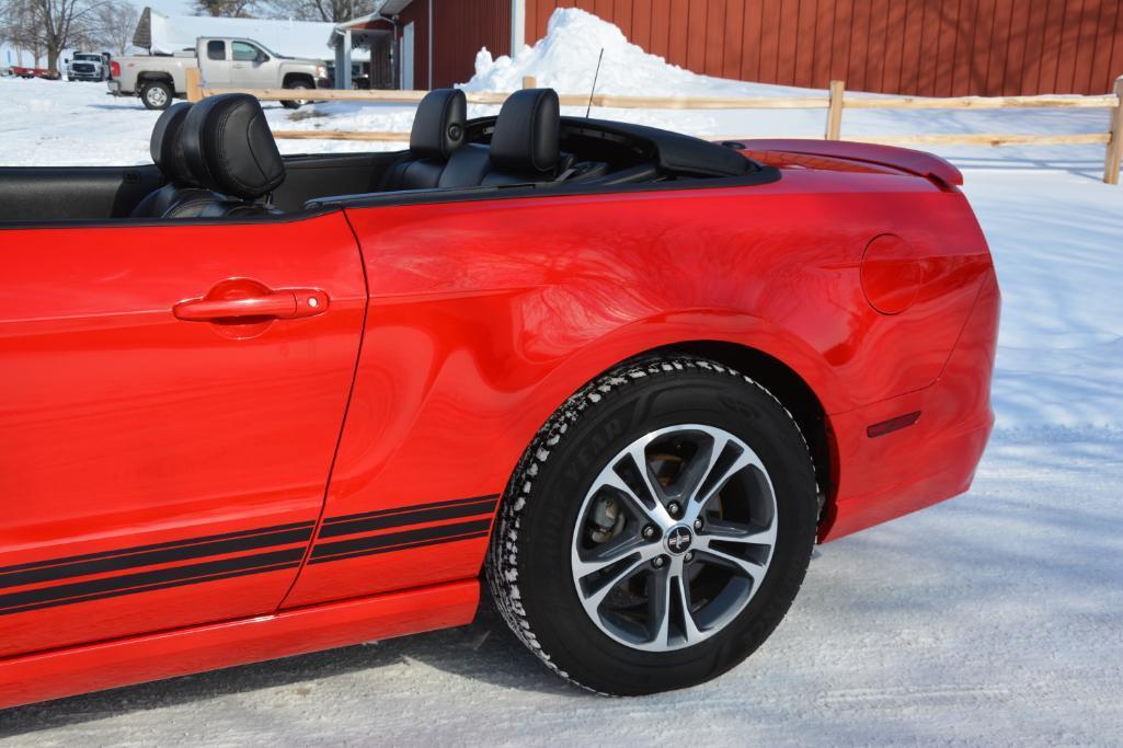2014 Ford Mustang Convertible