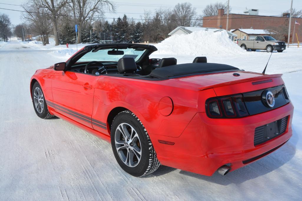 2014 Ford Mustang Convertible