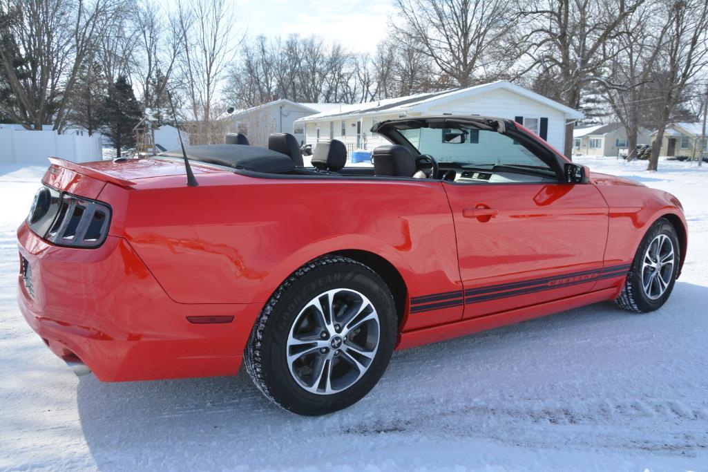 2014 Ford Mustang Convertible