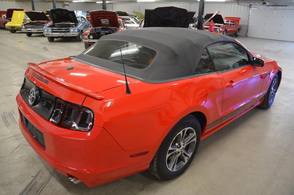 2014 Ford Mustang Convertible