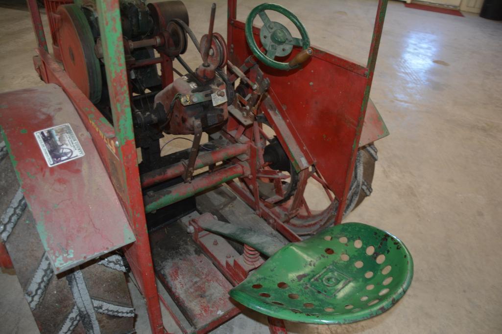Avery miniature steam engine with water tank