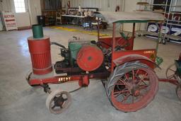Avery miniature steam engine with water tank