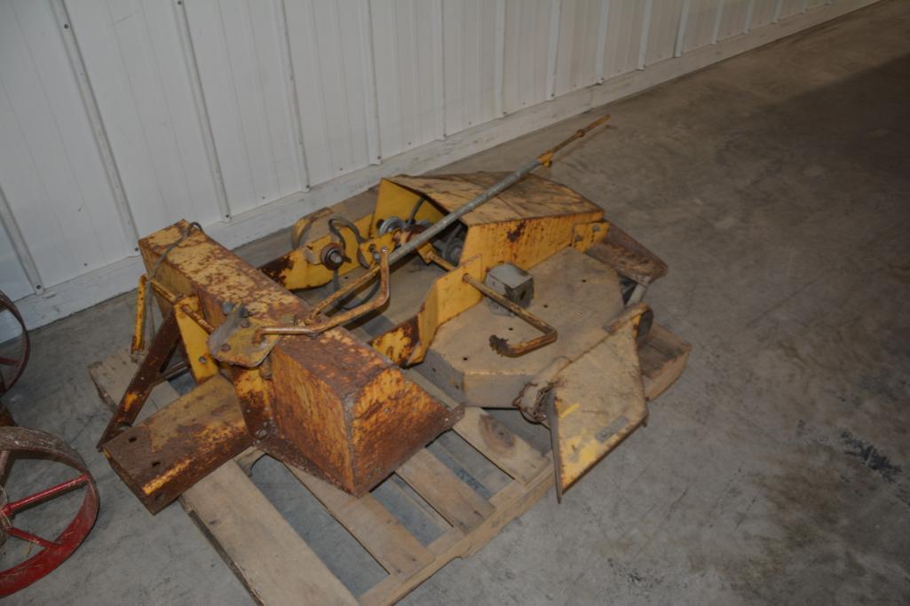 Struck miniature ride on youth dozer