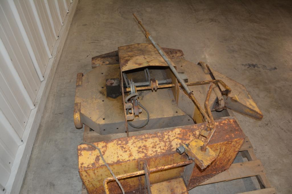 Struck miniature ride on youth dozer