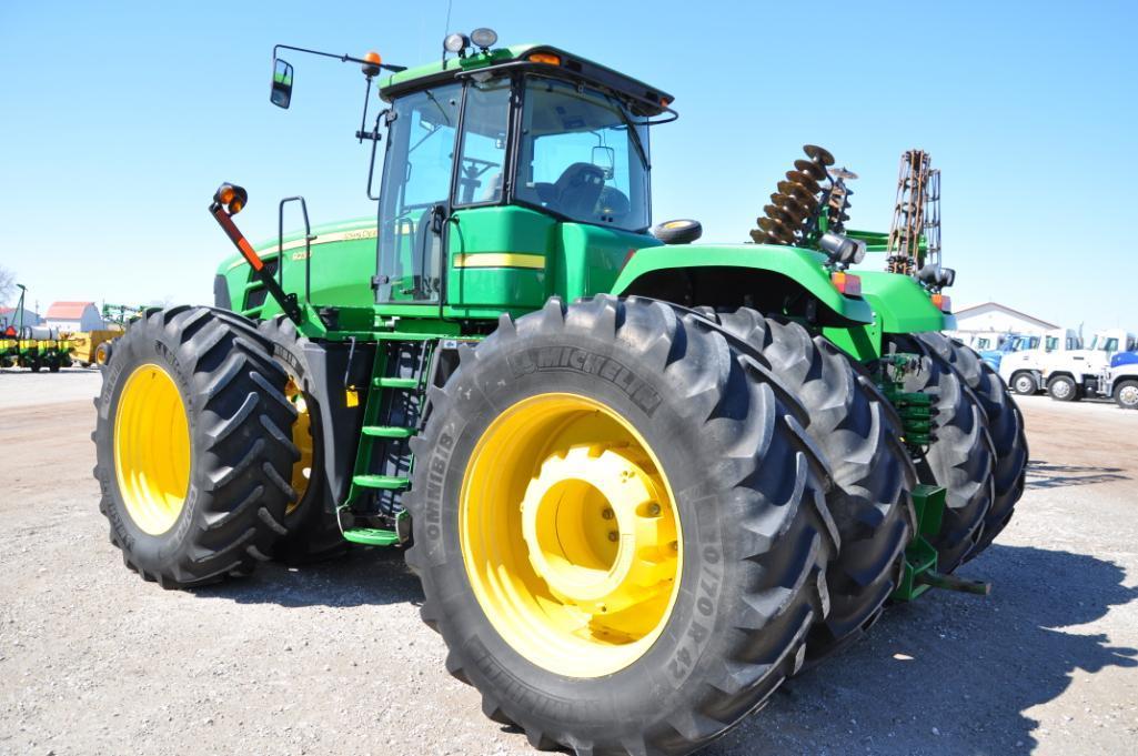 2010 John Deere 9230 4WD tractor