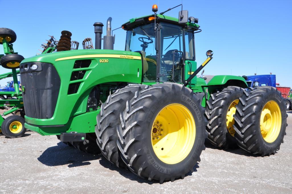 2010 John Deere 9230 4WD tractor