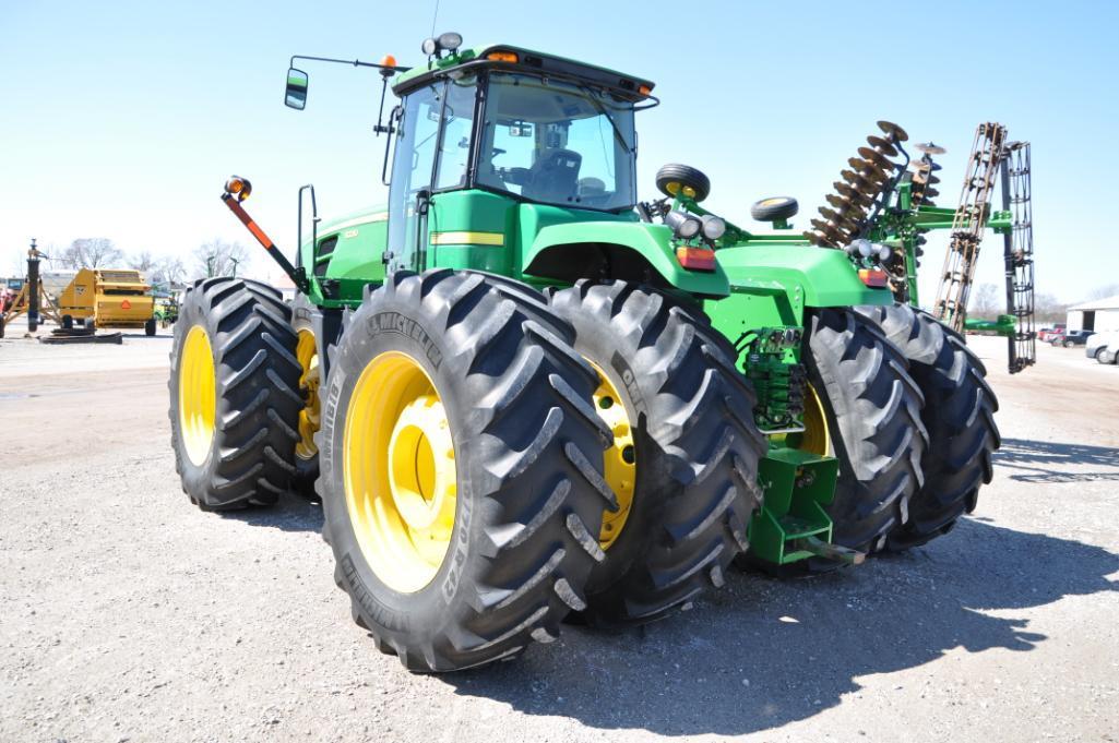 2010 John Deere 9230 4WD tractor