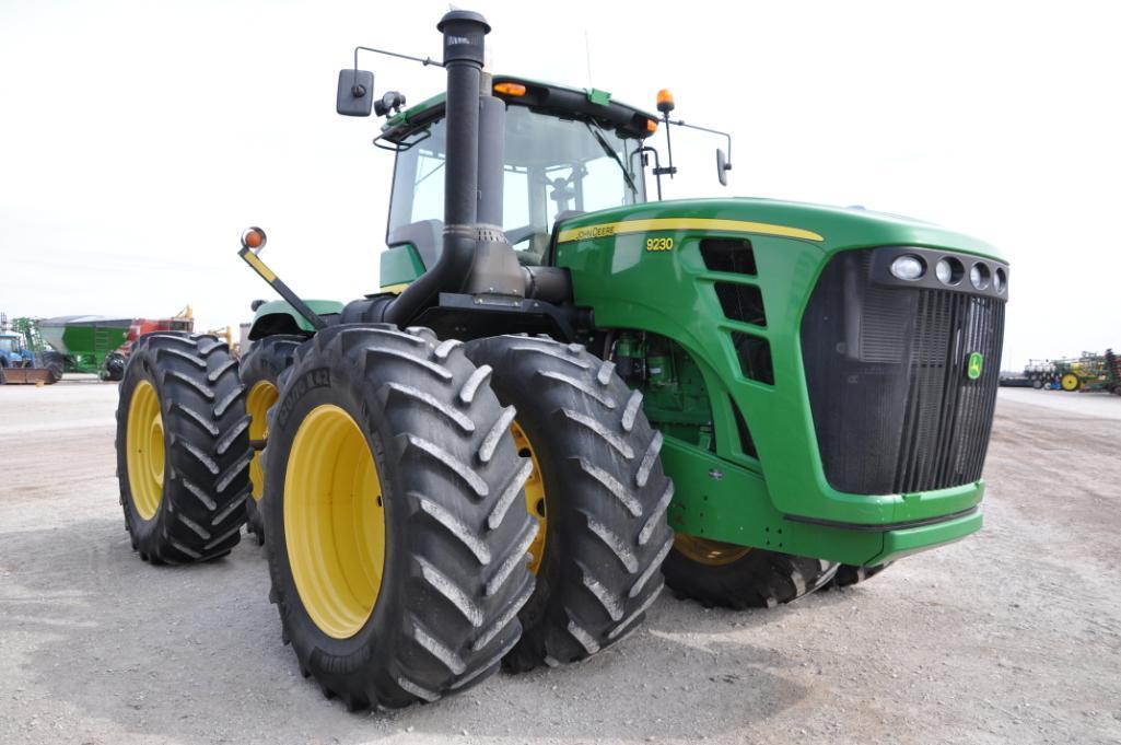 2010 John Deere 9230 4WD tractor