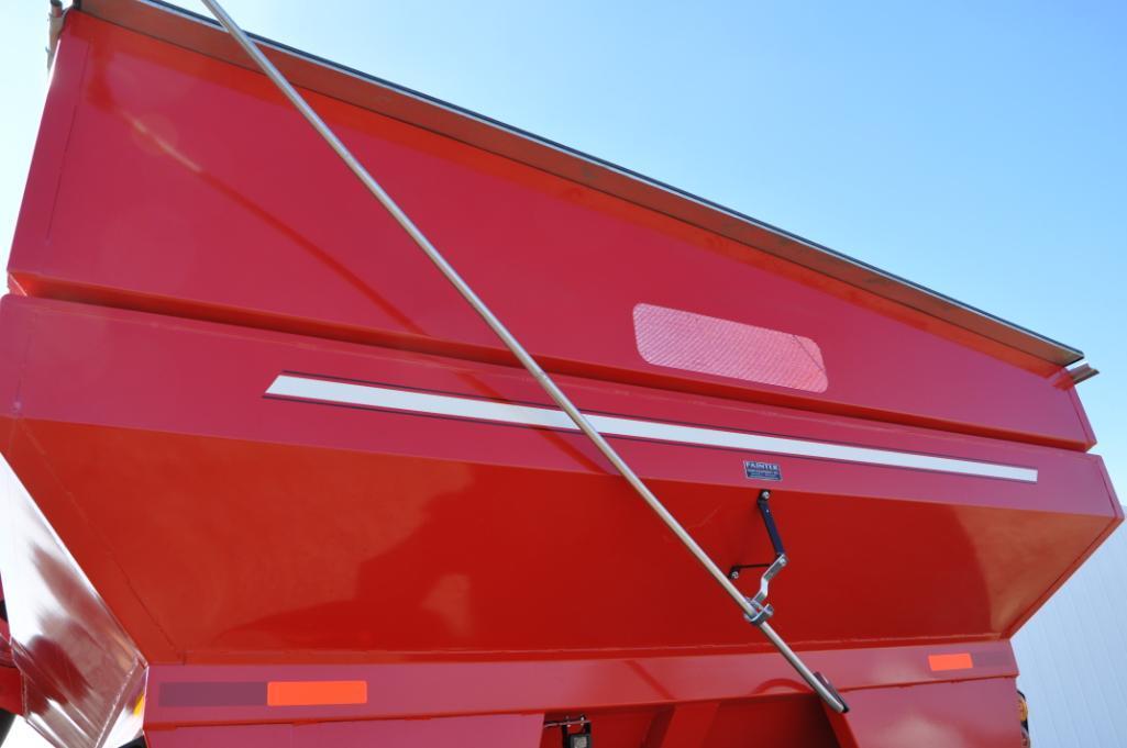 2019 EZ Trail 710 grain cart