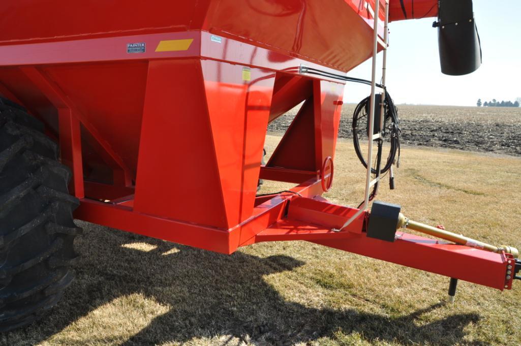 2019 EZ Trail 710 grain cart