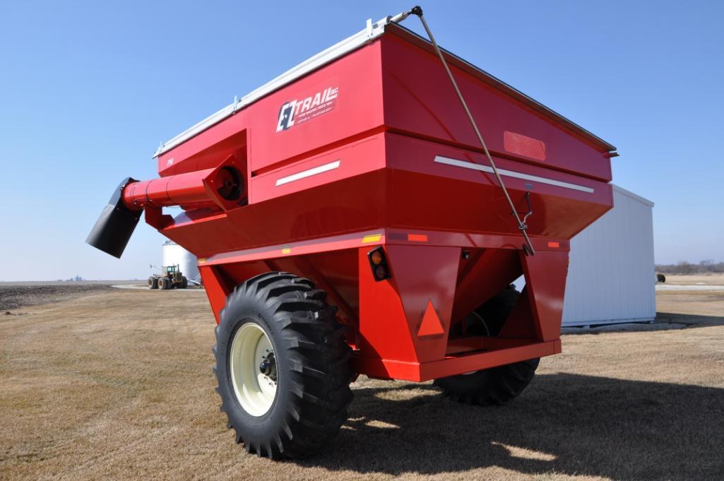 2019 EZ Trail 710 grain cart