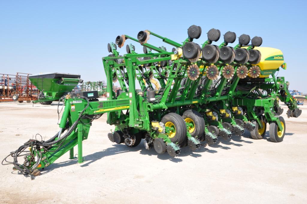 2008 John Deere 1790 CCS 16/31 planter