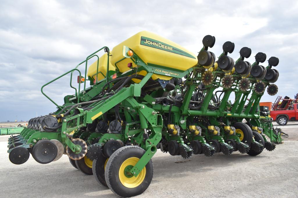 2008 John Deere 1790 CCS 16/31 planter
