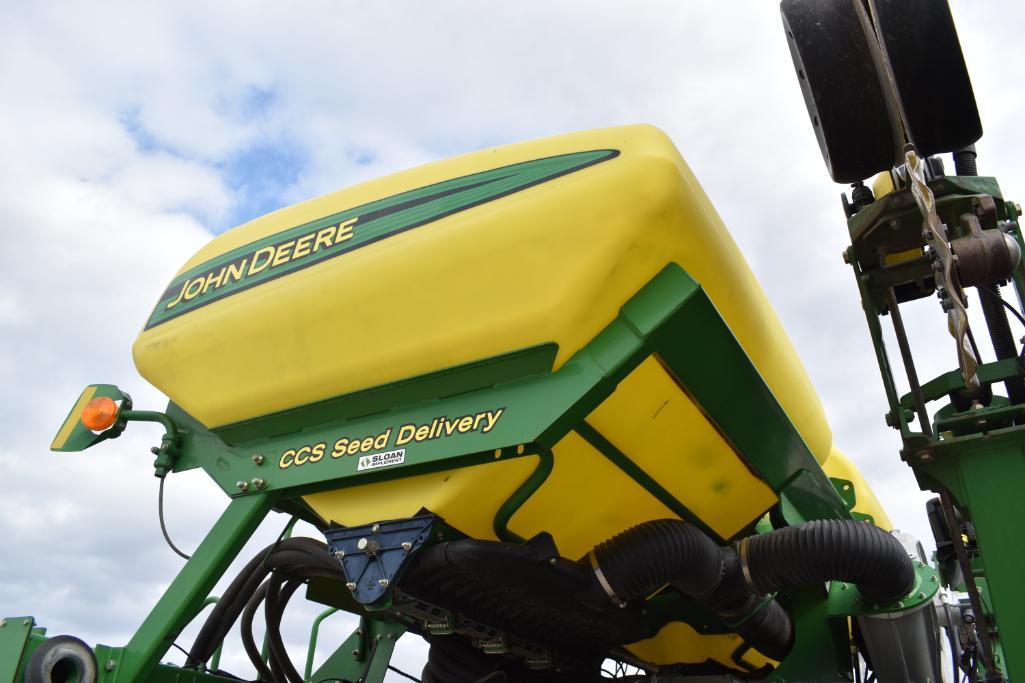 2008 John Deere 1790 CCS 16/31 planter