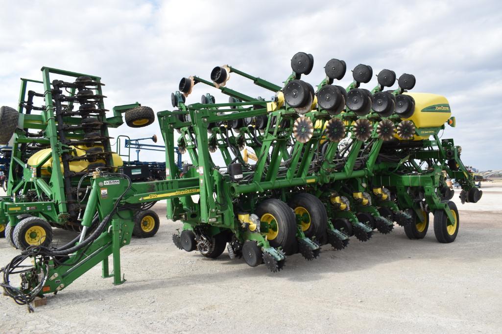 2008 John Deere 1790 CCS 16/31 planter