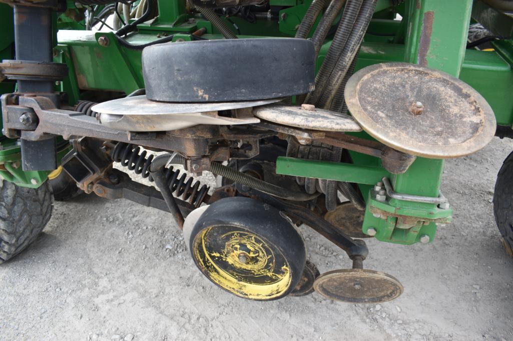 John Deere 1990 CCS 35' air seeder