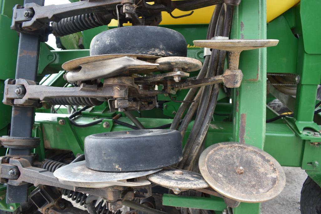 John Deere 1990 CCS 35' air seeder