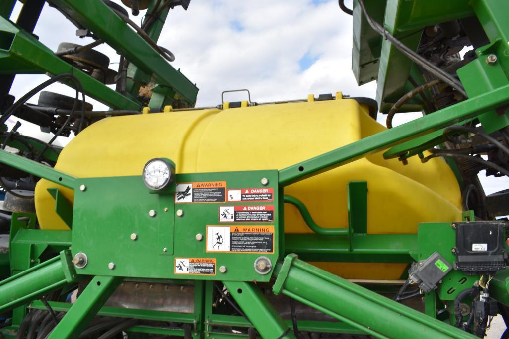 John Deere 1990 CCS 35' air seeder
