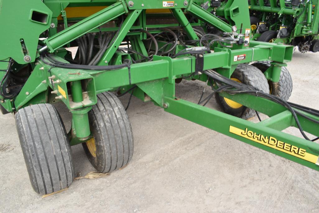 John Deere 1990 CCS 35' air seeder