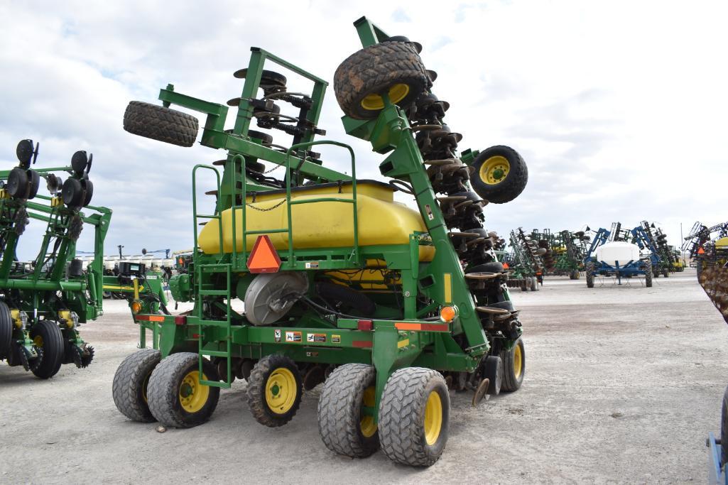 John Deere 1990 CCS 35' air seeder