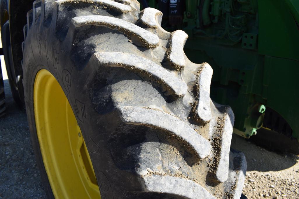 2011 John Deere 8235R MFWD tractor