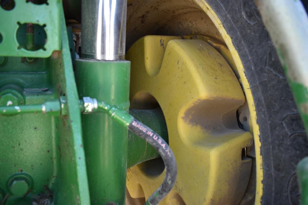 2011 John Deere 8235R MFWD tractor