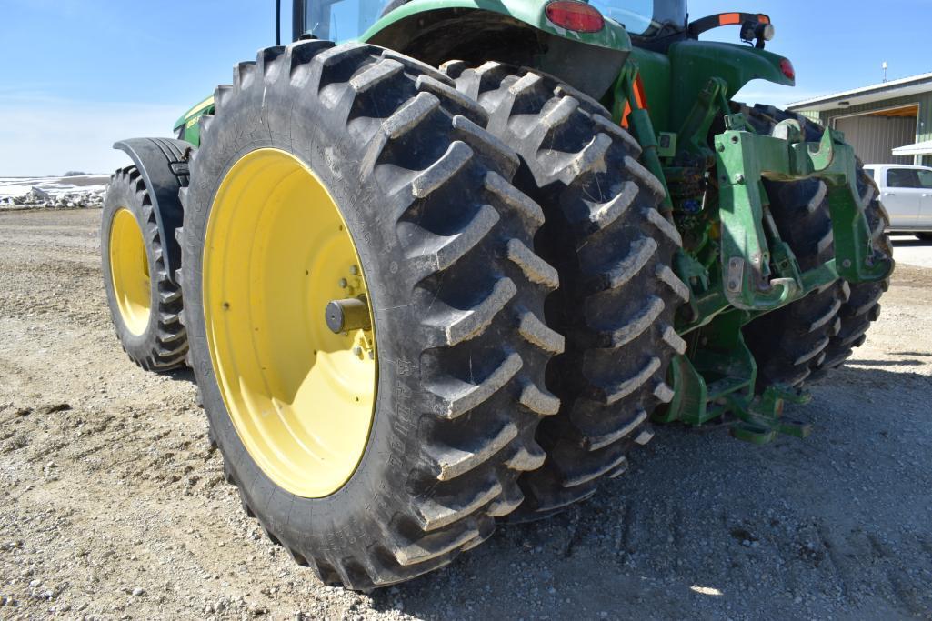 2011 John Deere 8235R MFWD tractor
