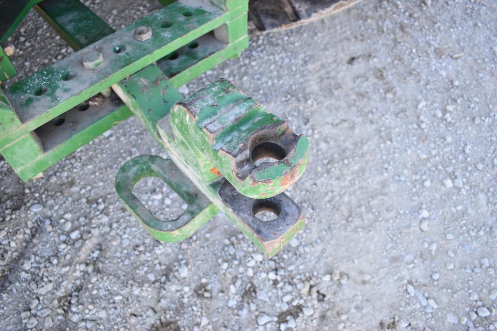 2011 John Deere 8235R MFWD tractor