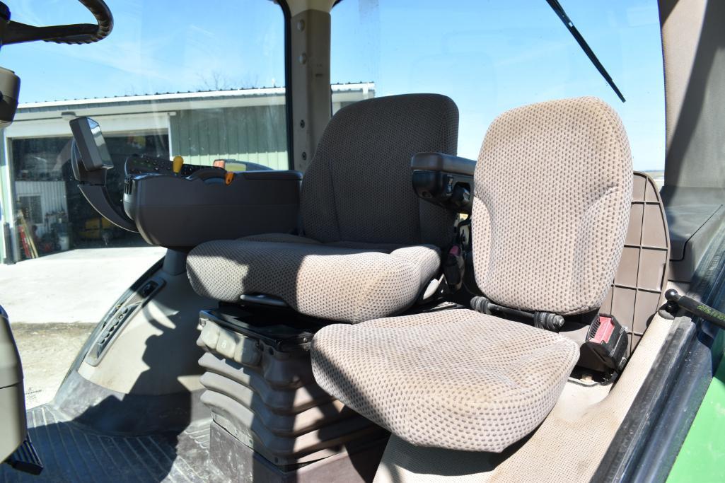 2011 John Deere 8235R MFWD tractor