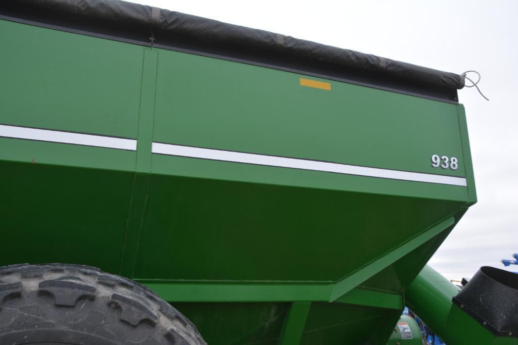 2005 Parker 938 grain cart