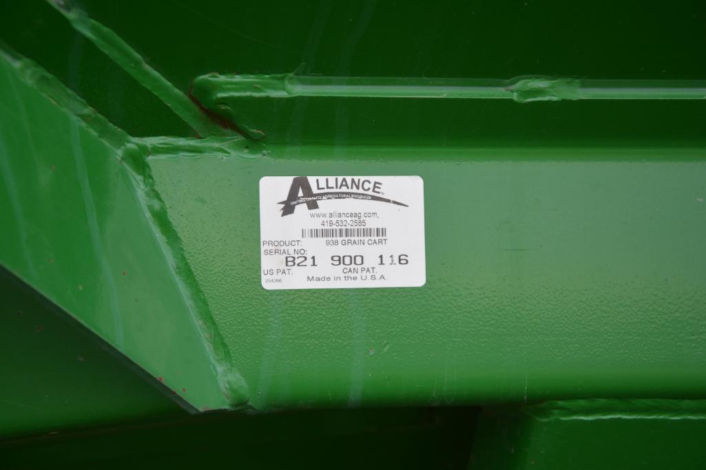 2005 Parker 938 grain cart