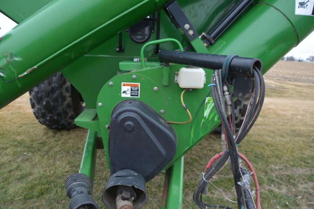 2005 Parker 938 grain cart