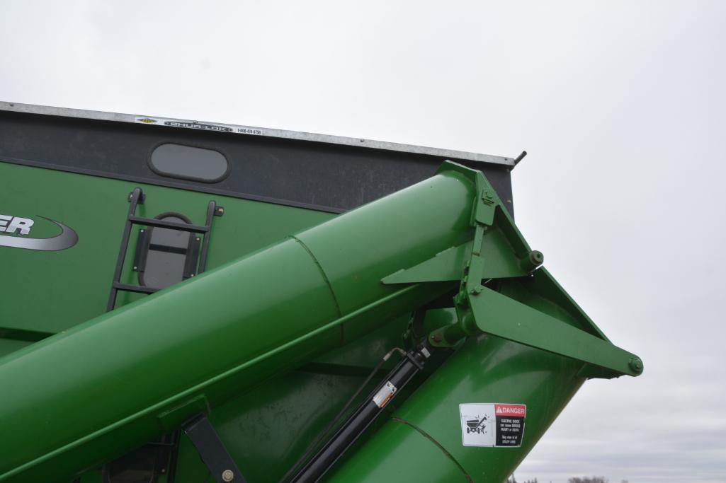 2005 Parker 938 grain cart