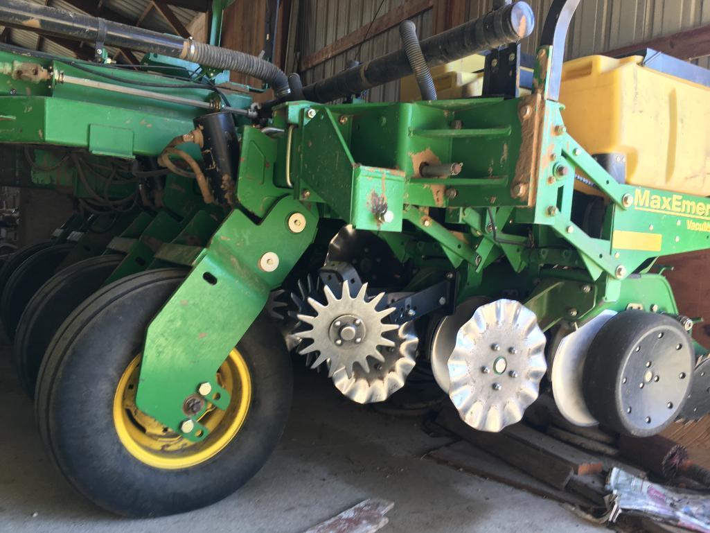 2001 John Deere 1780 12/23 planter
