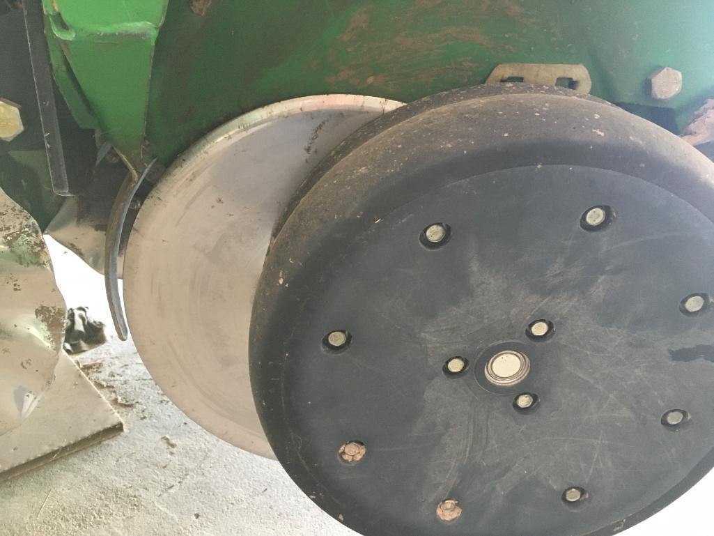 2001 John Deere 1780 12/23 planter