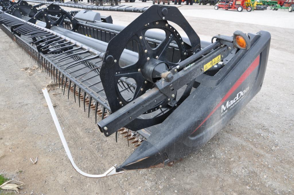2016 MacDon FD75 40' flex draper