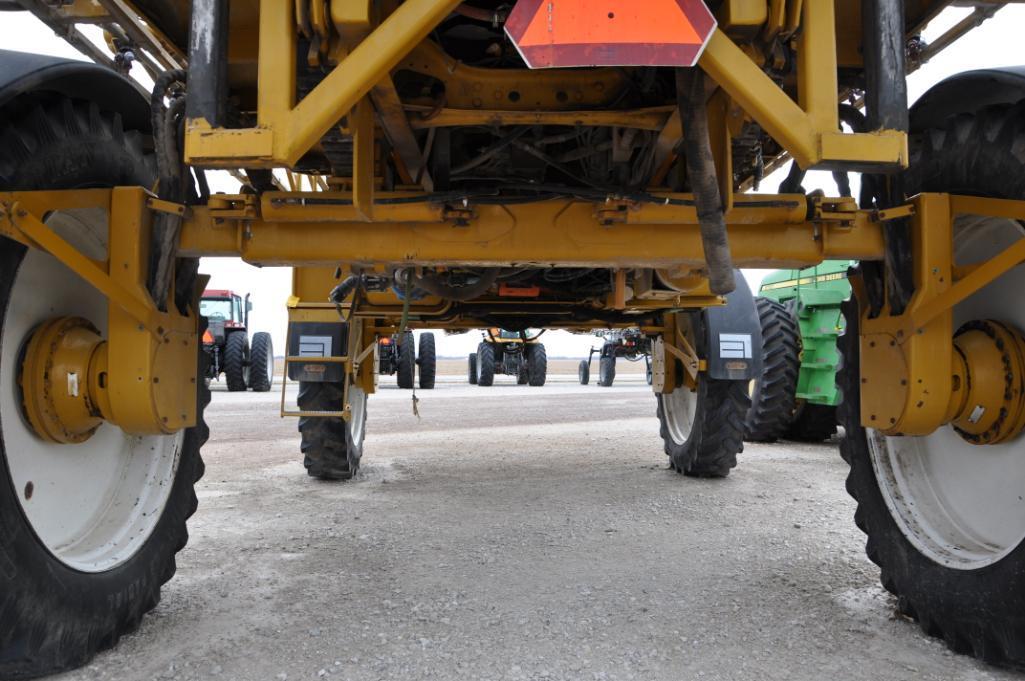 RoGator 854 self-propelled sprayer