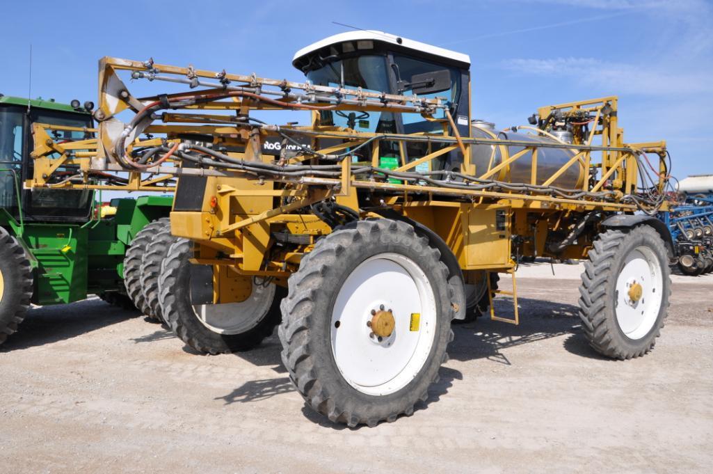 RoGator 854 self-propelled sprayer
