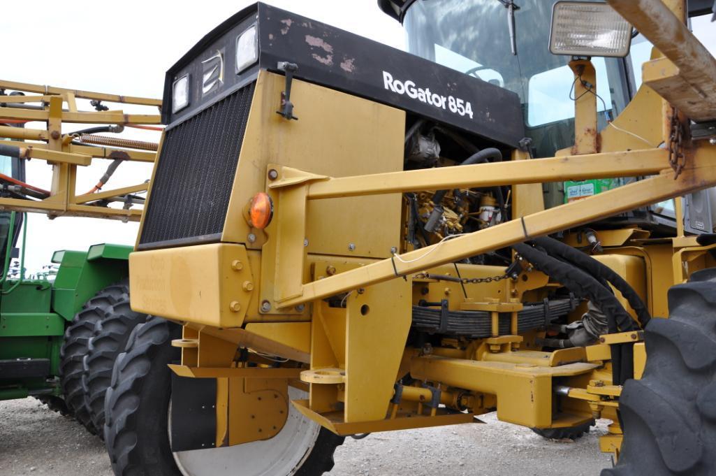 RoGator 854 self-propelled sprayer