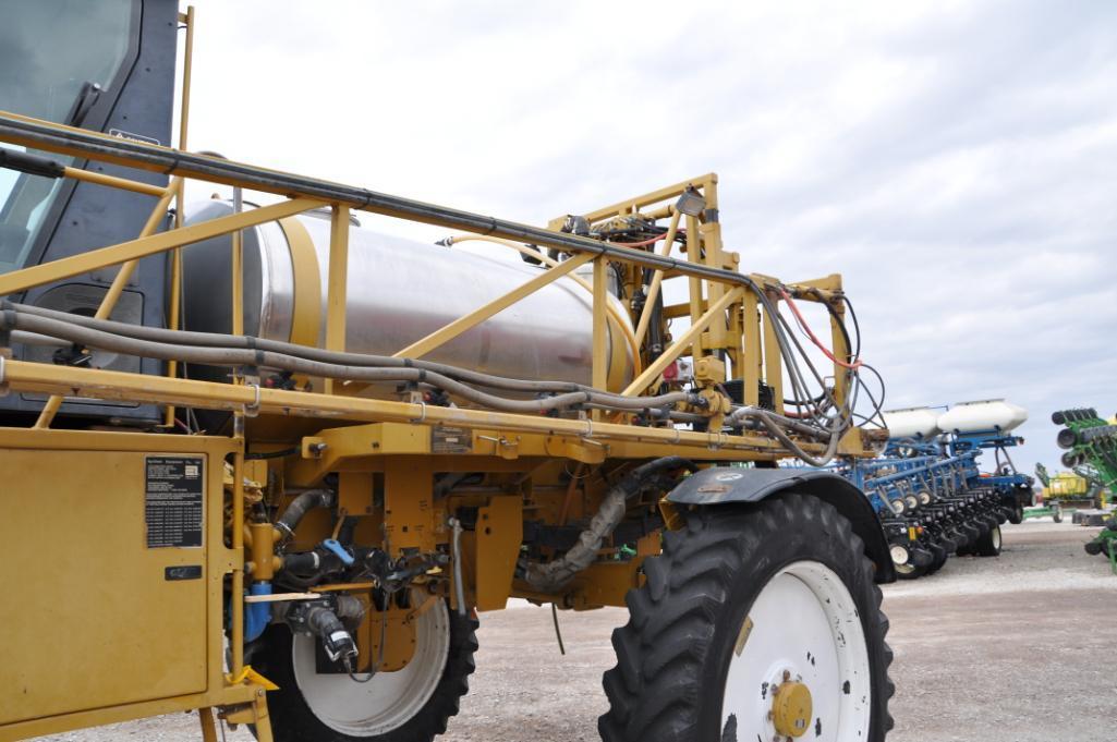 RoGator 854 self-propelled sprayer