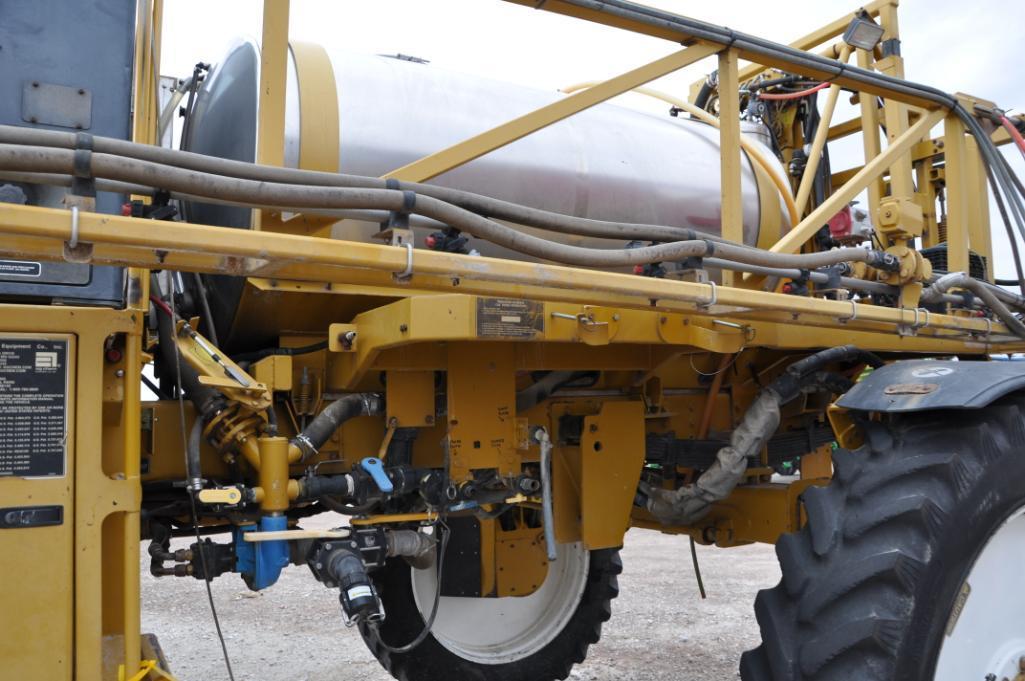RoGator 854 self-propelled sprayer