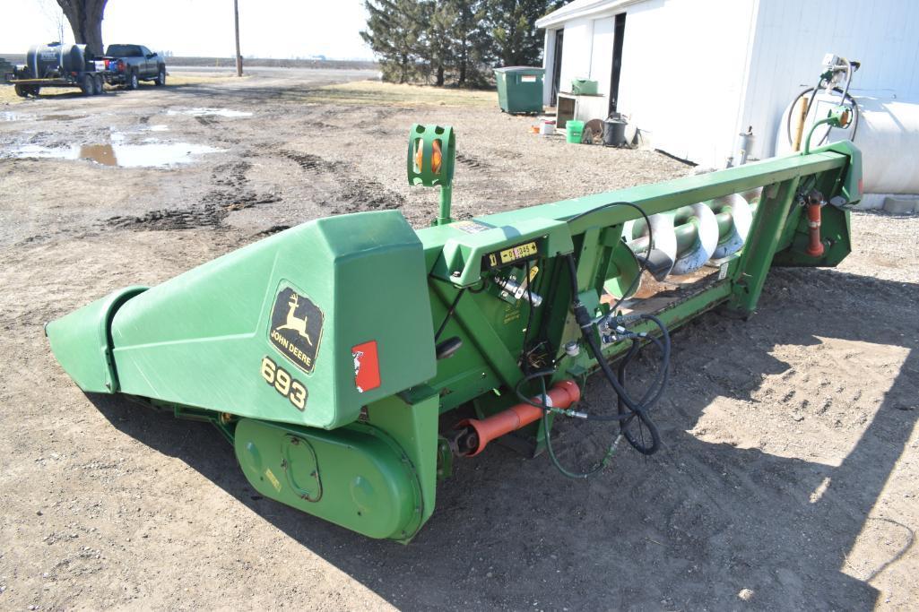 John Deere 693 6 row 30" corn head