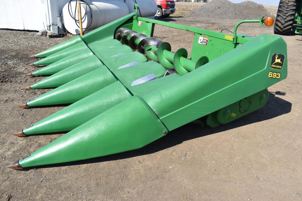 John Deere 693 6 row 30" corn head