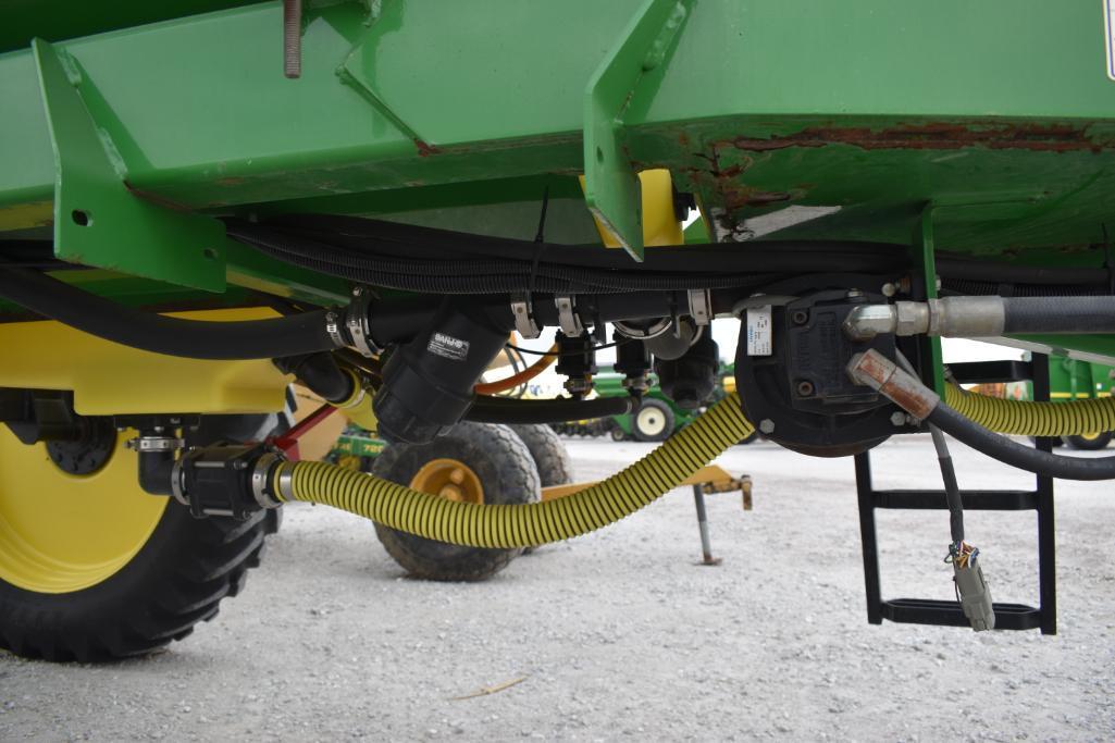 Fast 7420 pull-type sprayer